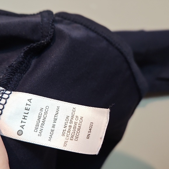 Athleta Long Sleeve Top *Final Price Drop* - Picture 5 of 5